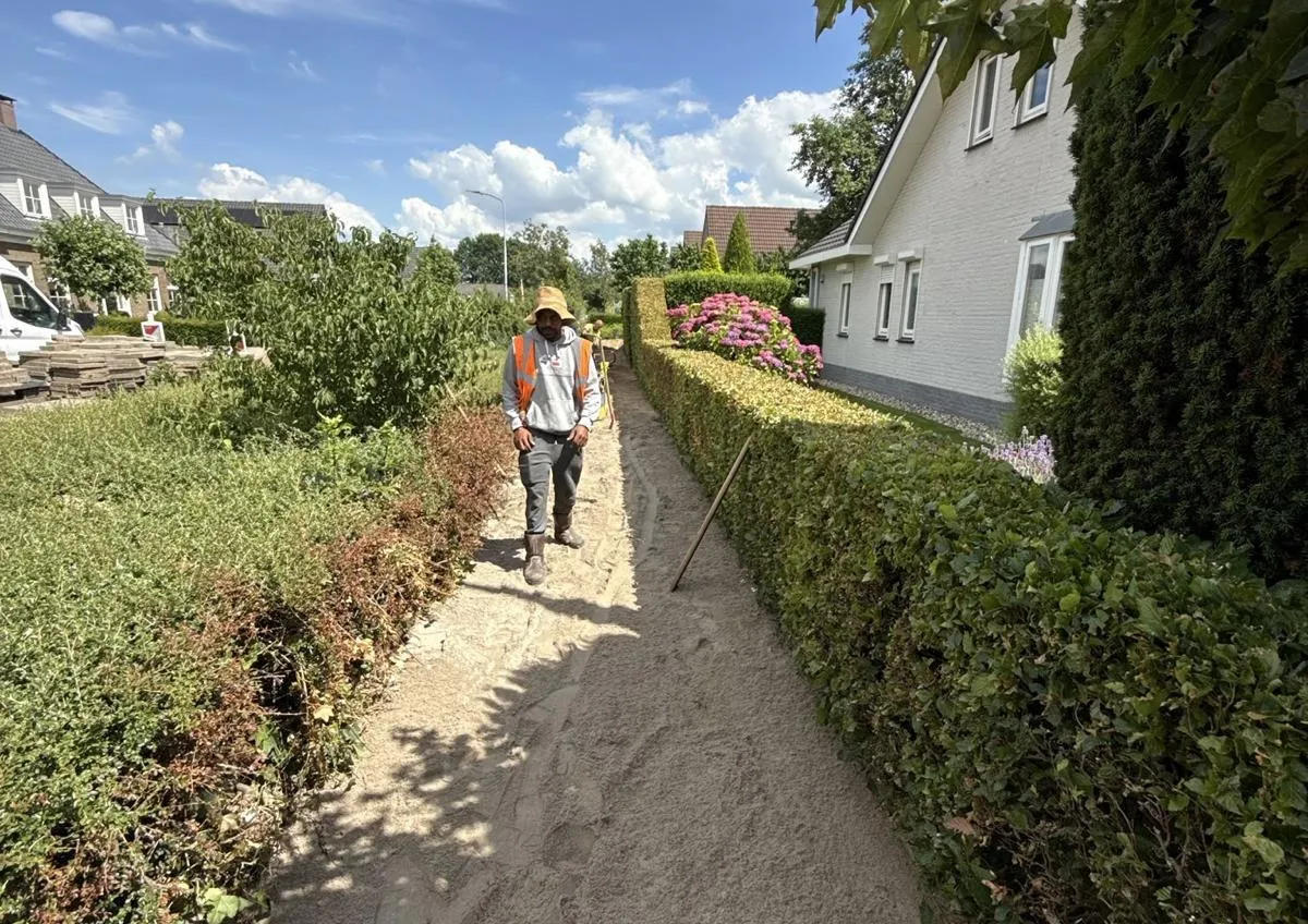 Tracé tussen de erfgrenzen door — Didam